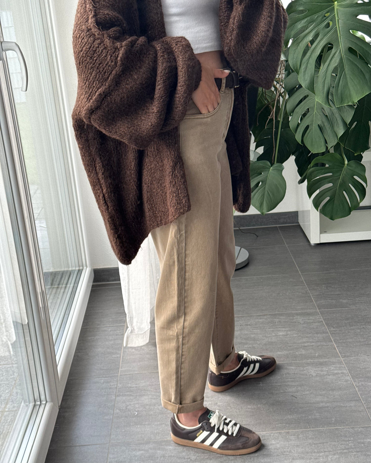 MOM JEANS Taupe
