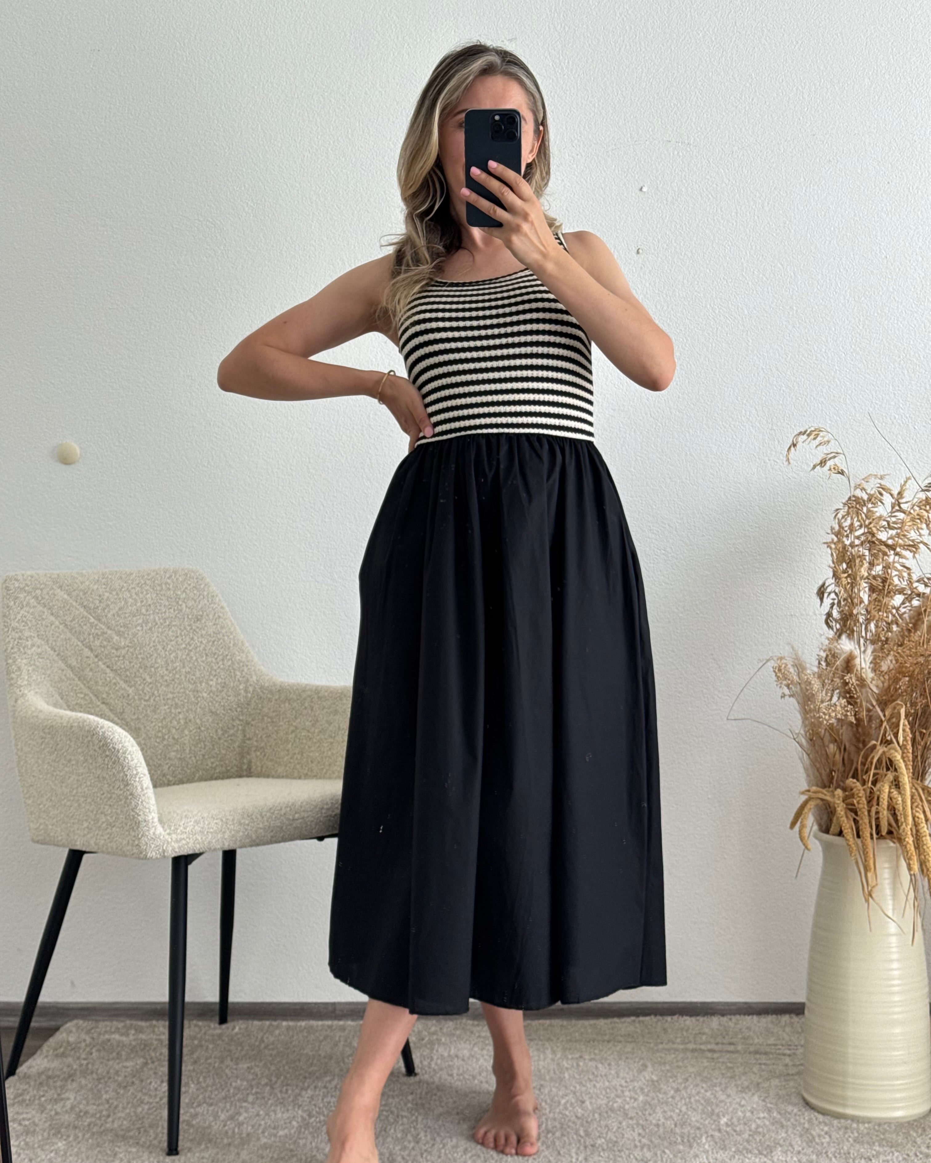 Midi Kleid Black Stripe