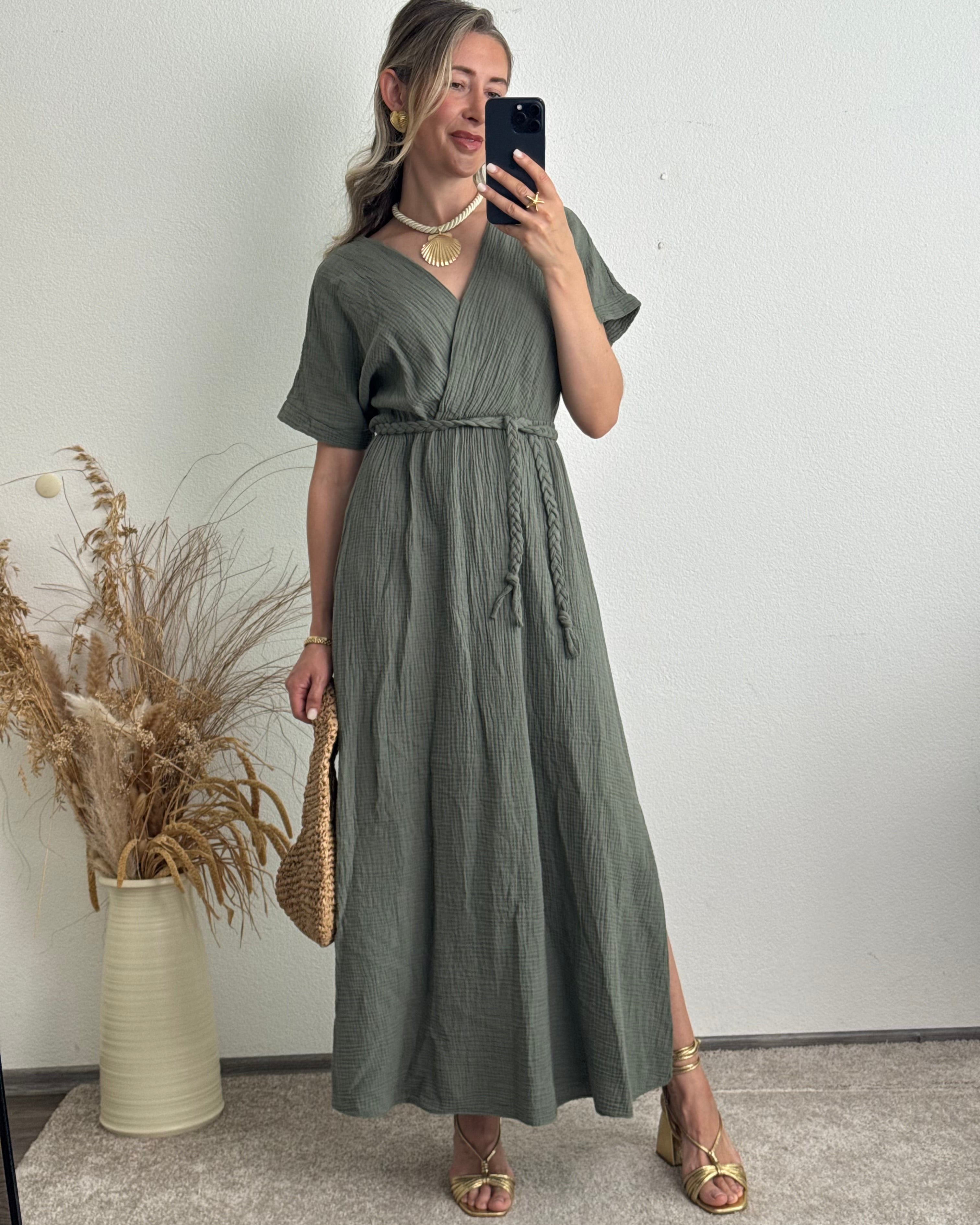 Maxi-Musselinkleid mit geflochtenem Gürtel Khaki