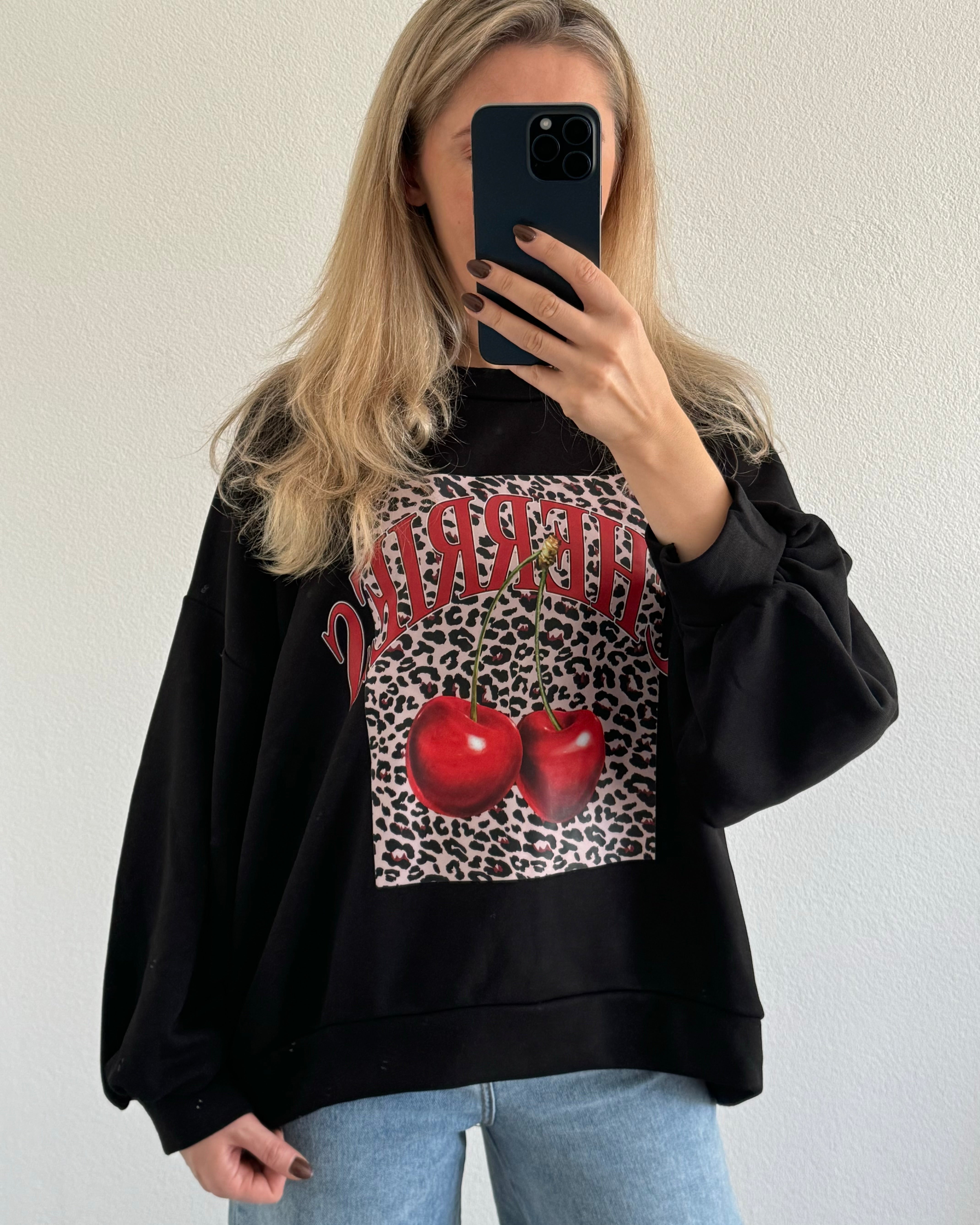Sweater Cherry