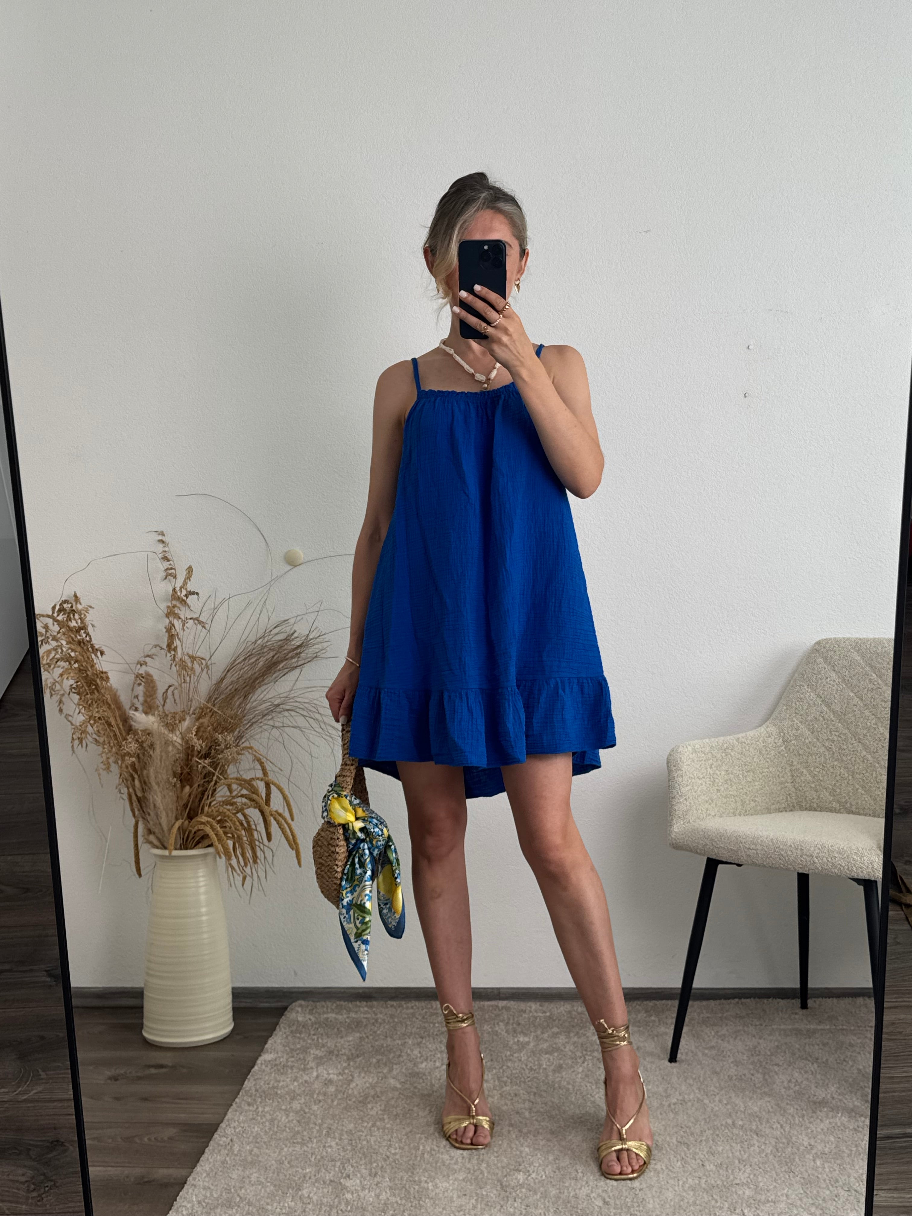 Musselinkleid mit Volantsaum Kelly royalblau