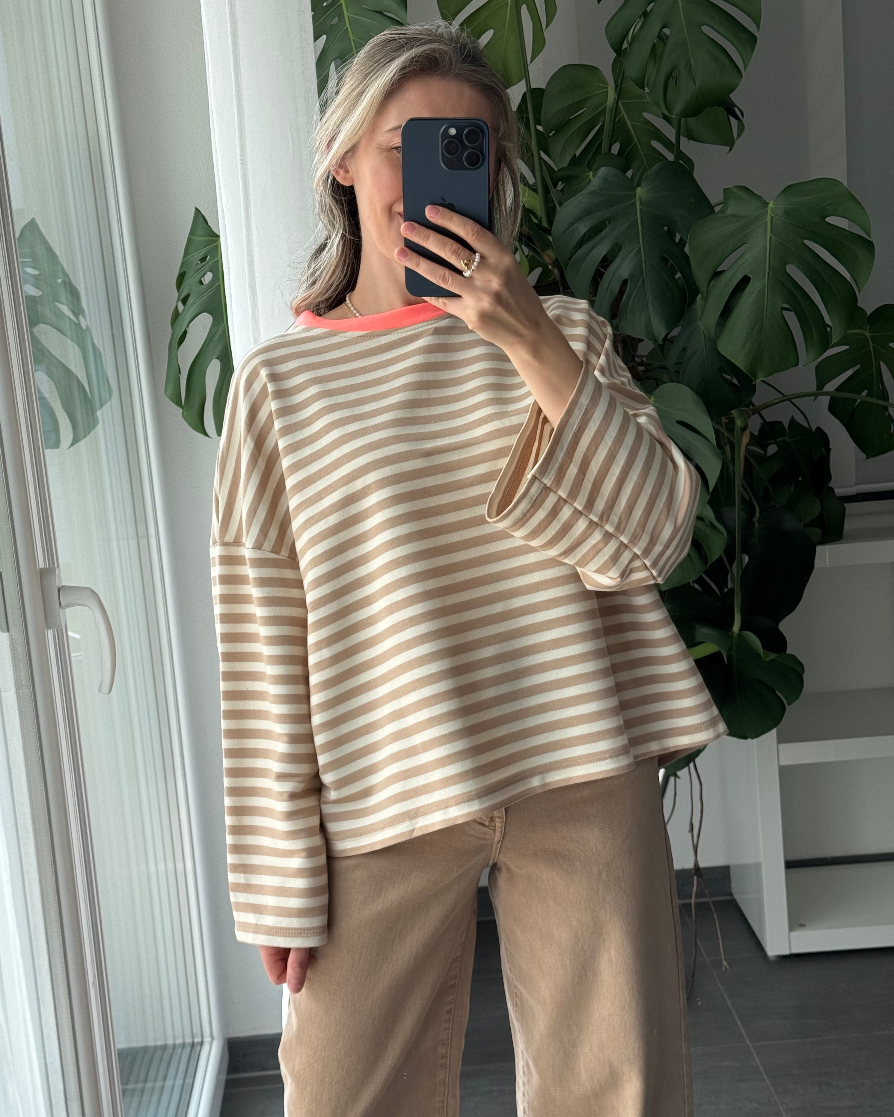 Sweater Streifenliebe Taupe