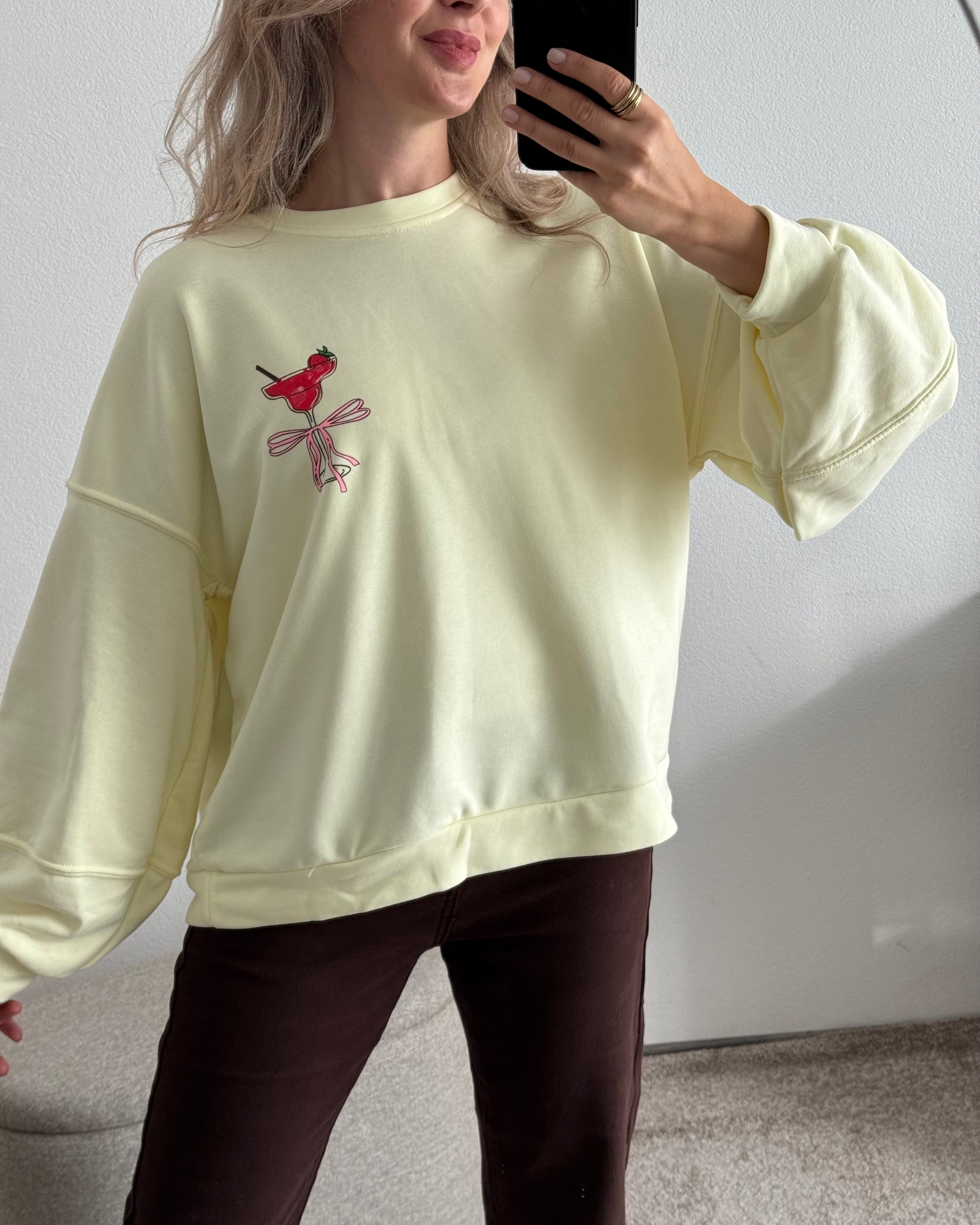 Sweater strawberry daiquiri