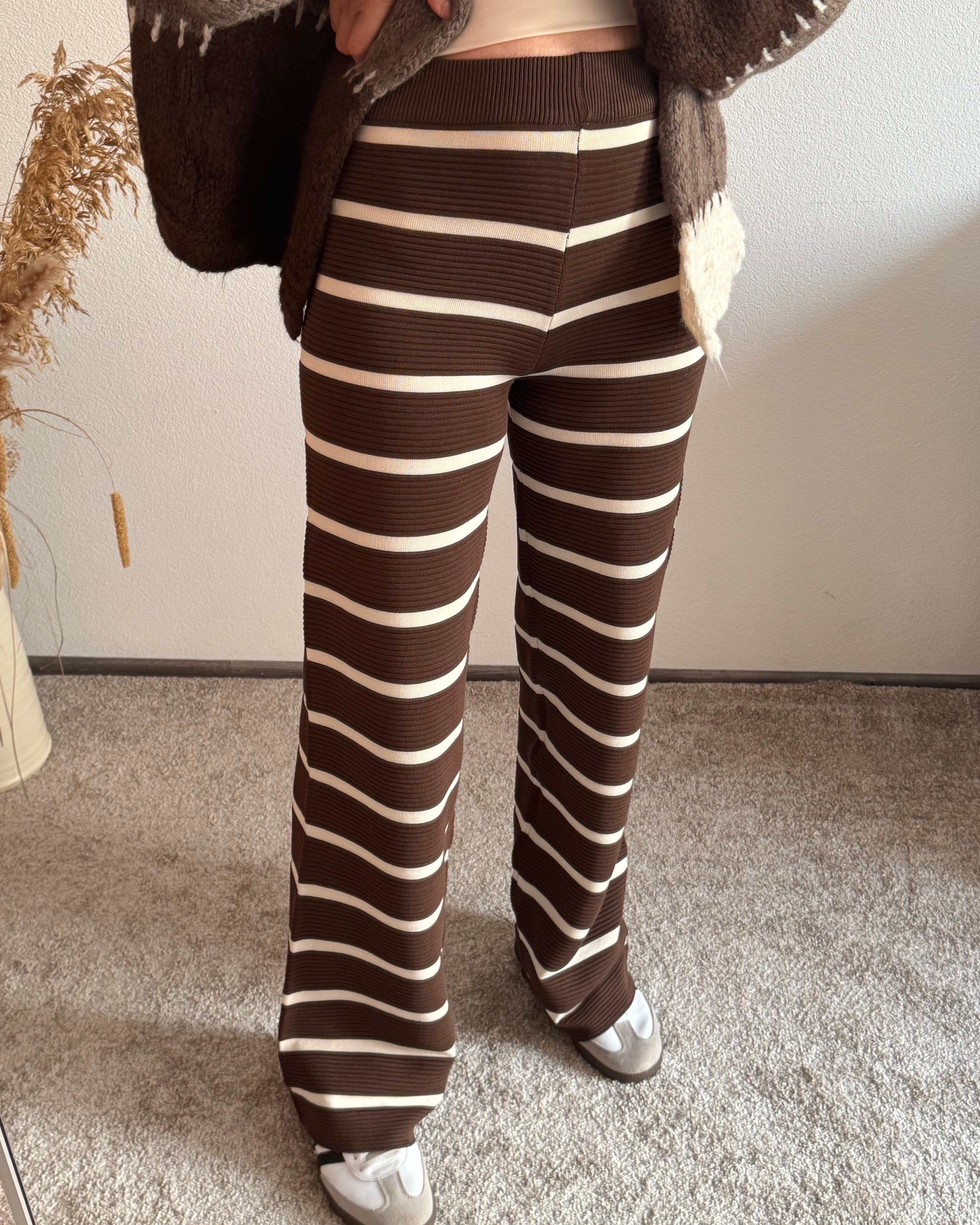 Hose gestreift