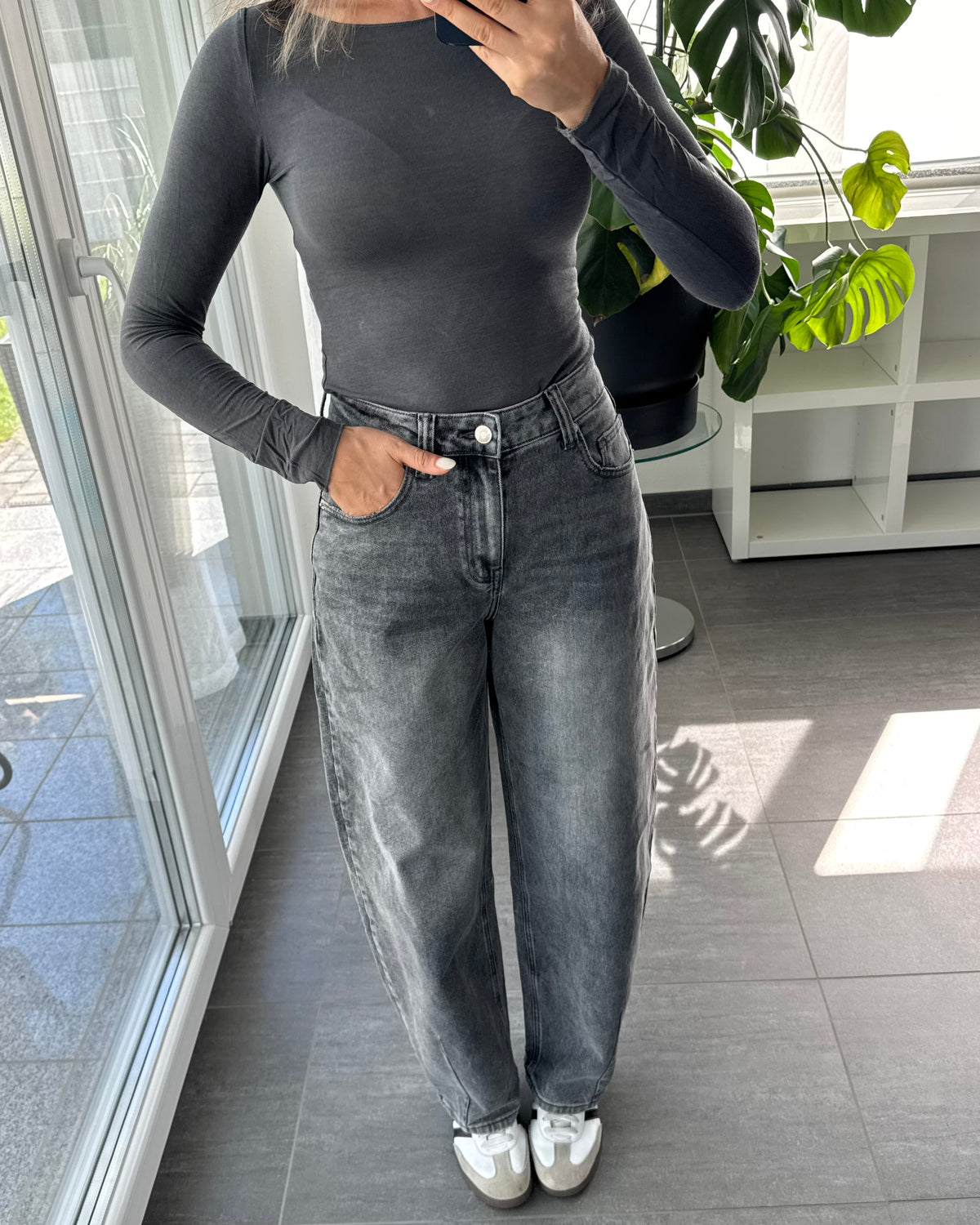 Stretch Barrel Jeans Dunkelgrau