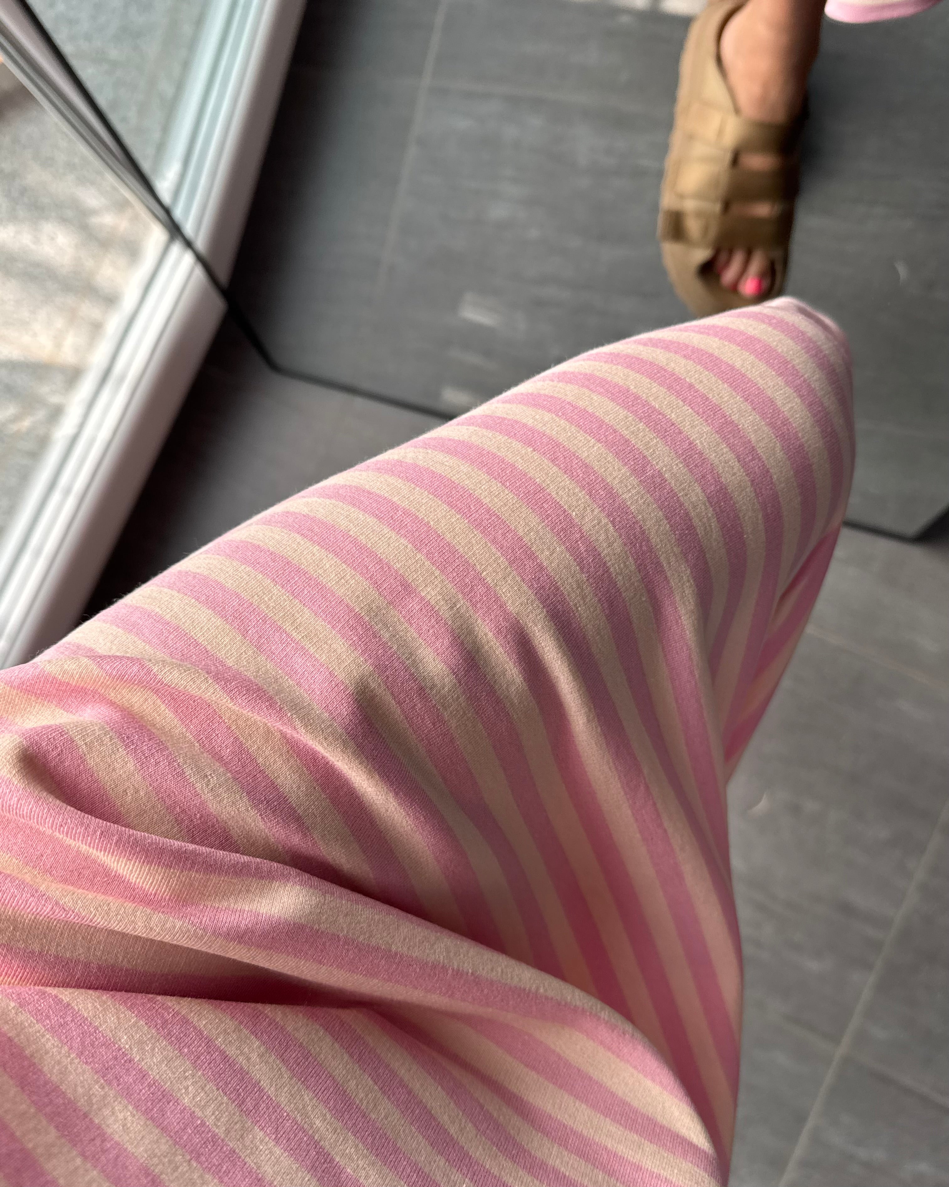 Midikleid Sienna Stripes Rosa