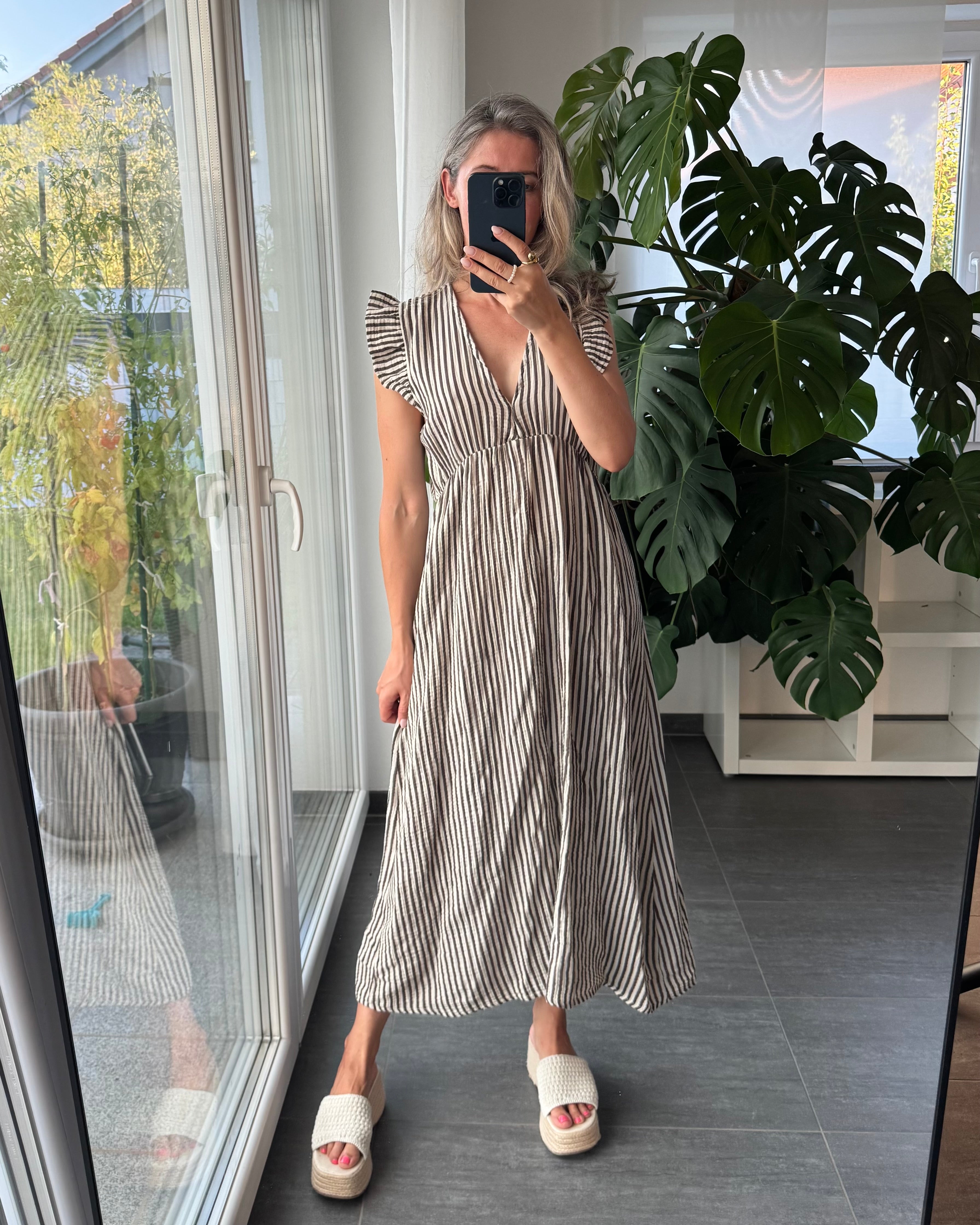 Maxi Musselinkleid Stripes Braun