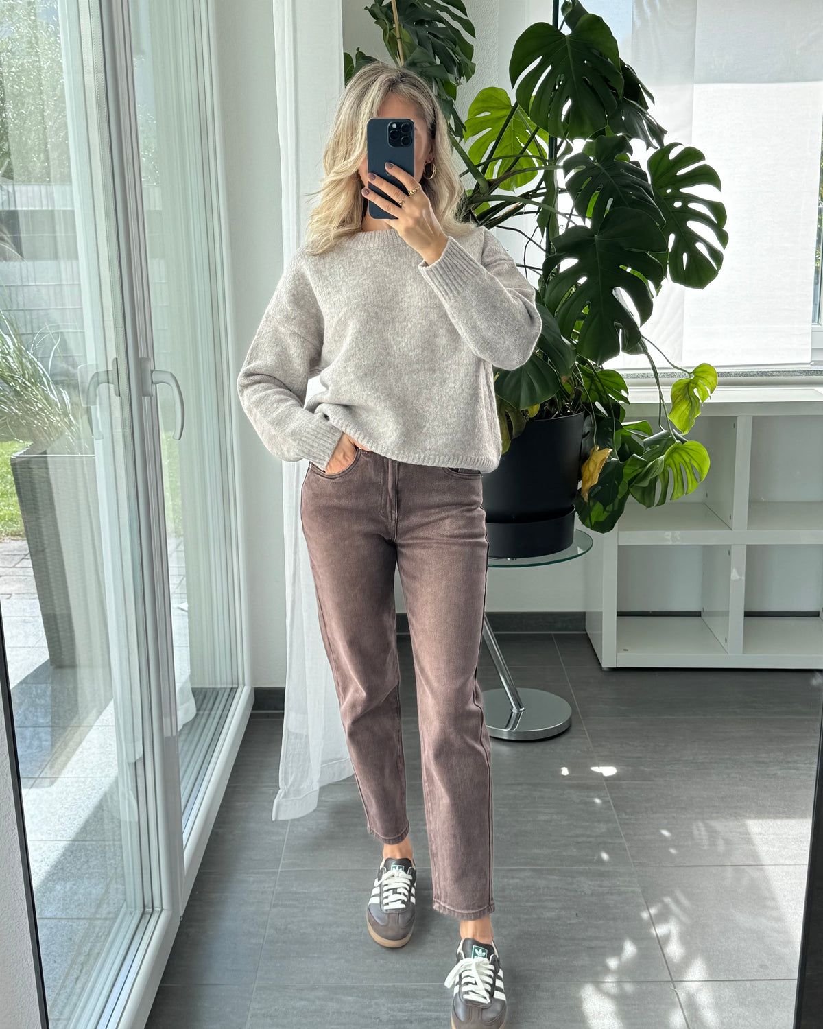 Mom Jeans Daily Chic Dark Taupe