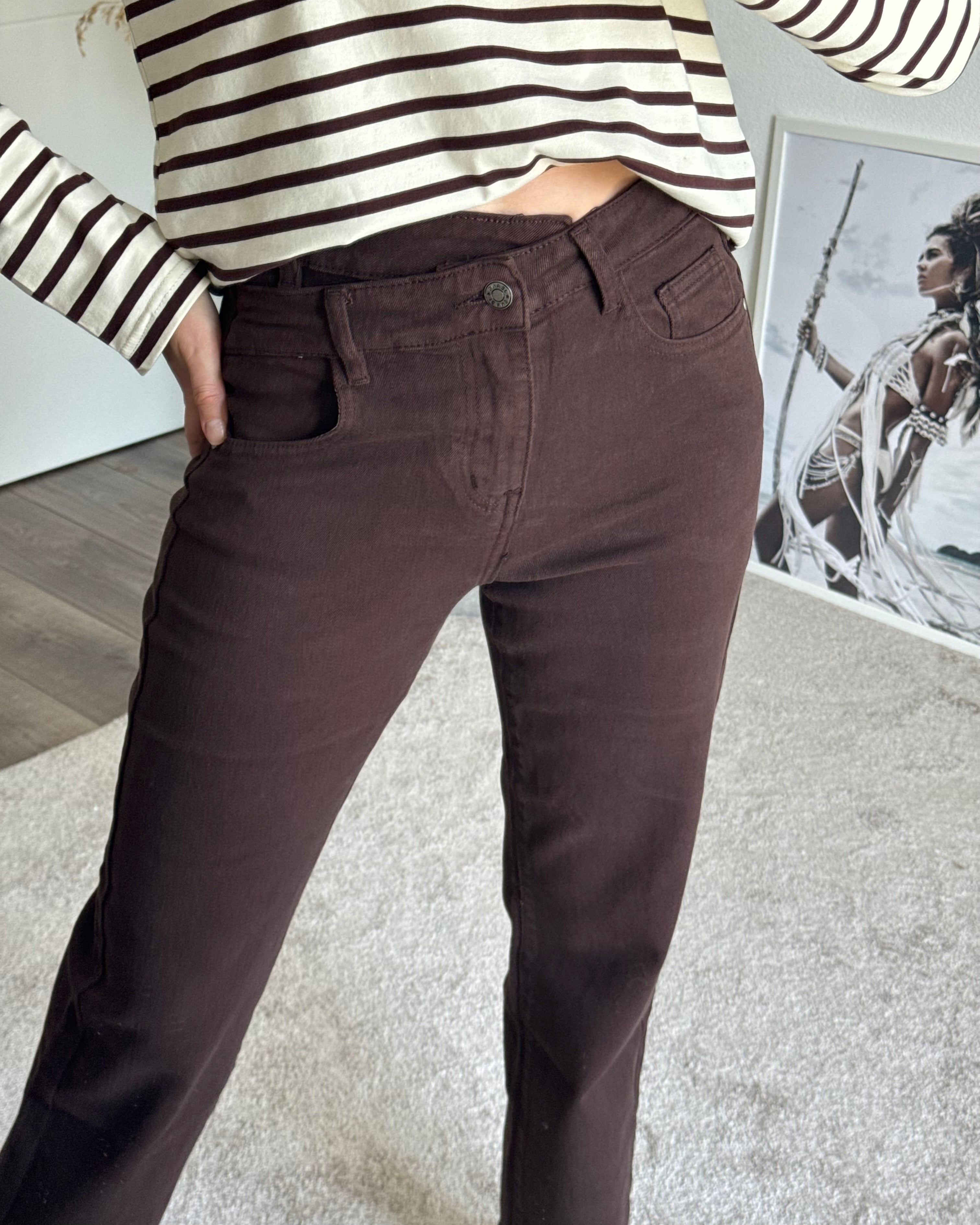 Straight Jeans Schokobraun