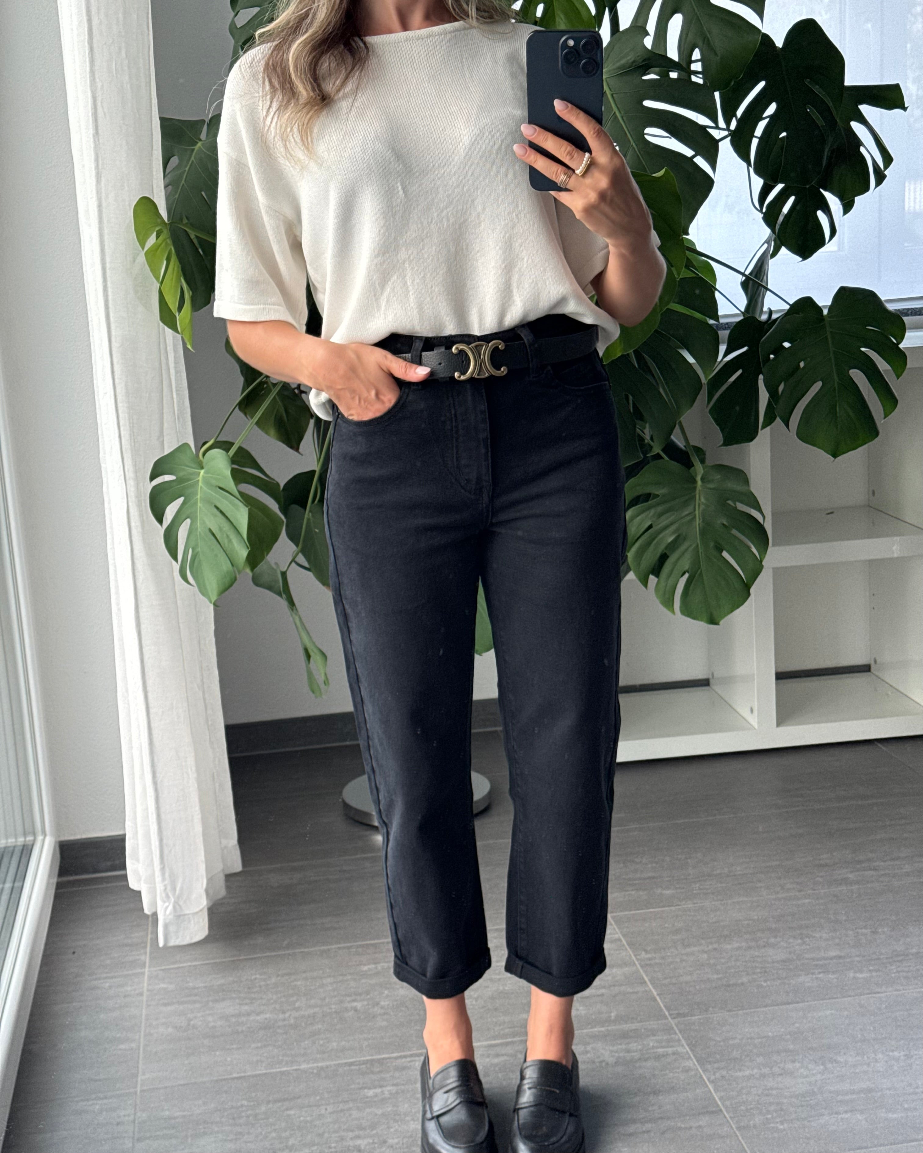 MOM JEANS Schwarz