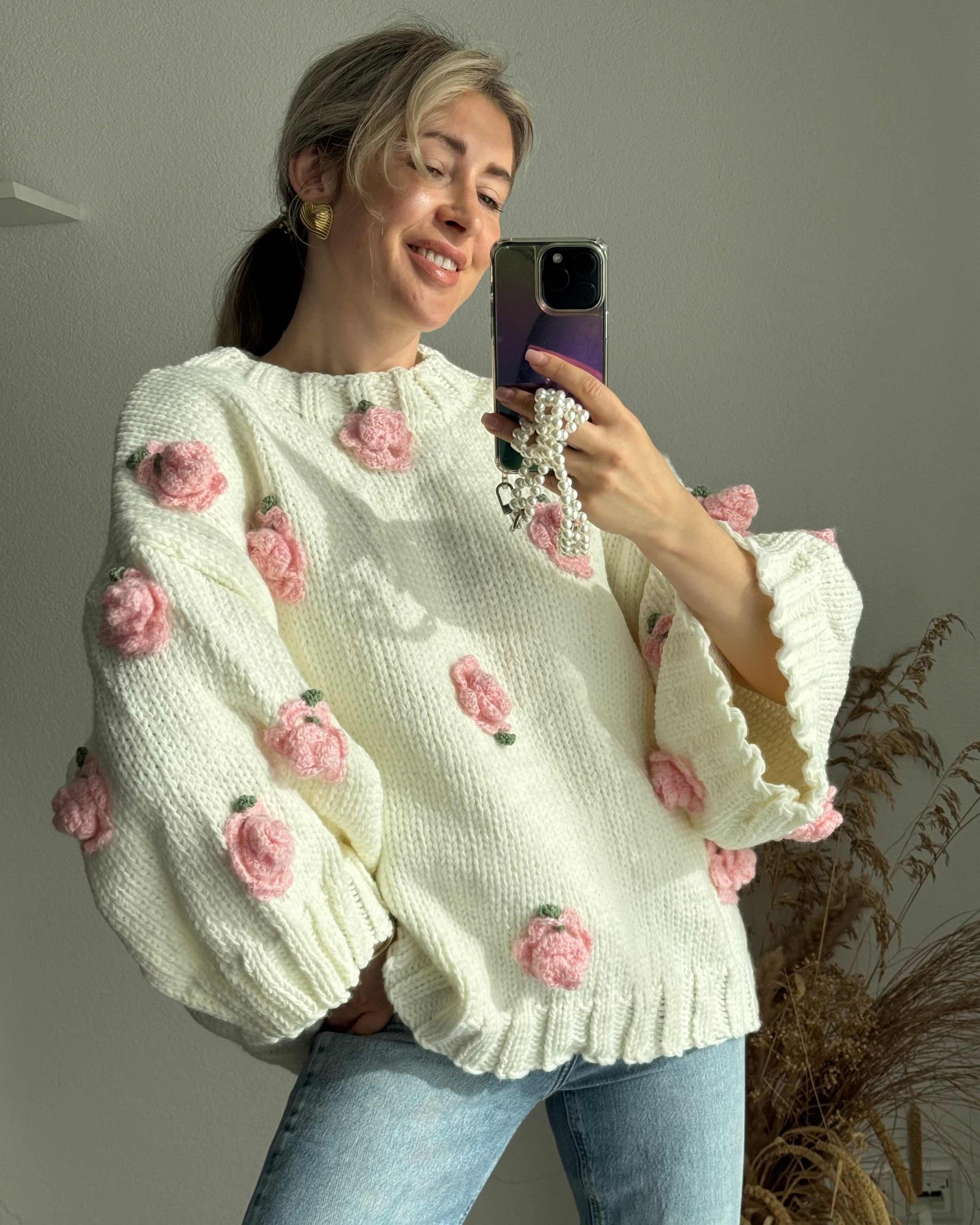 Oversize-Pullover Fleurs au Crochet