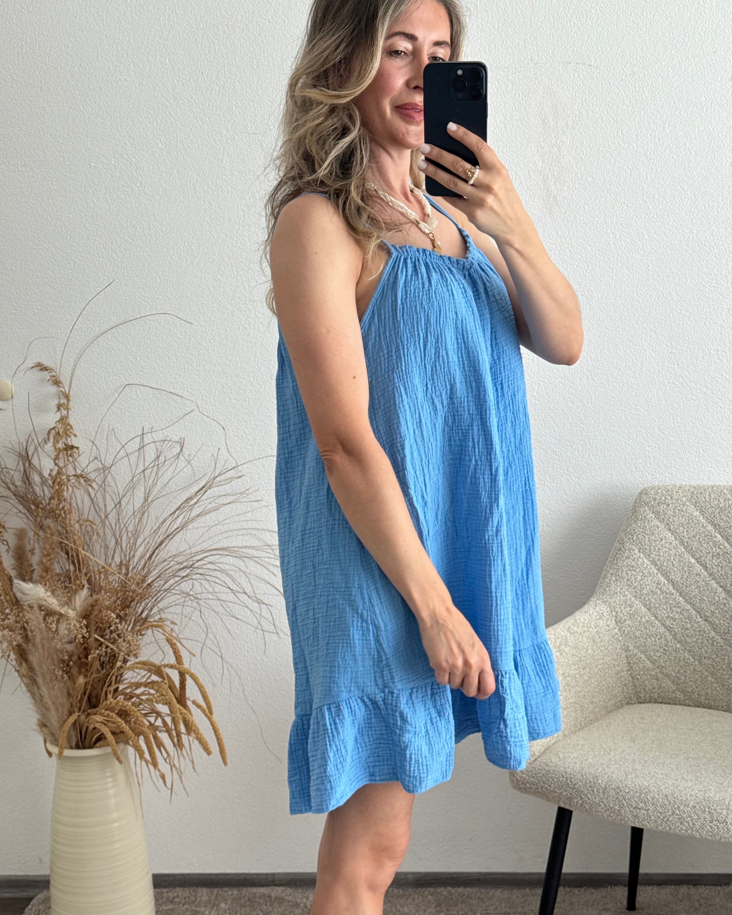 Musselinkleid mit Volantsaum Kelly     Himmelblau