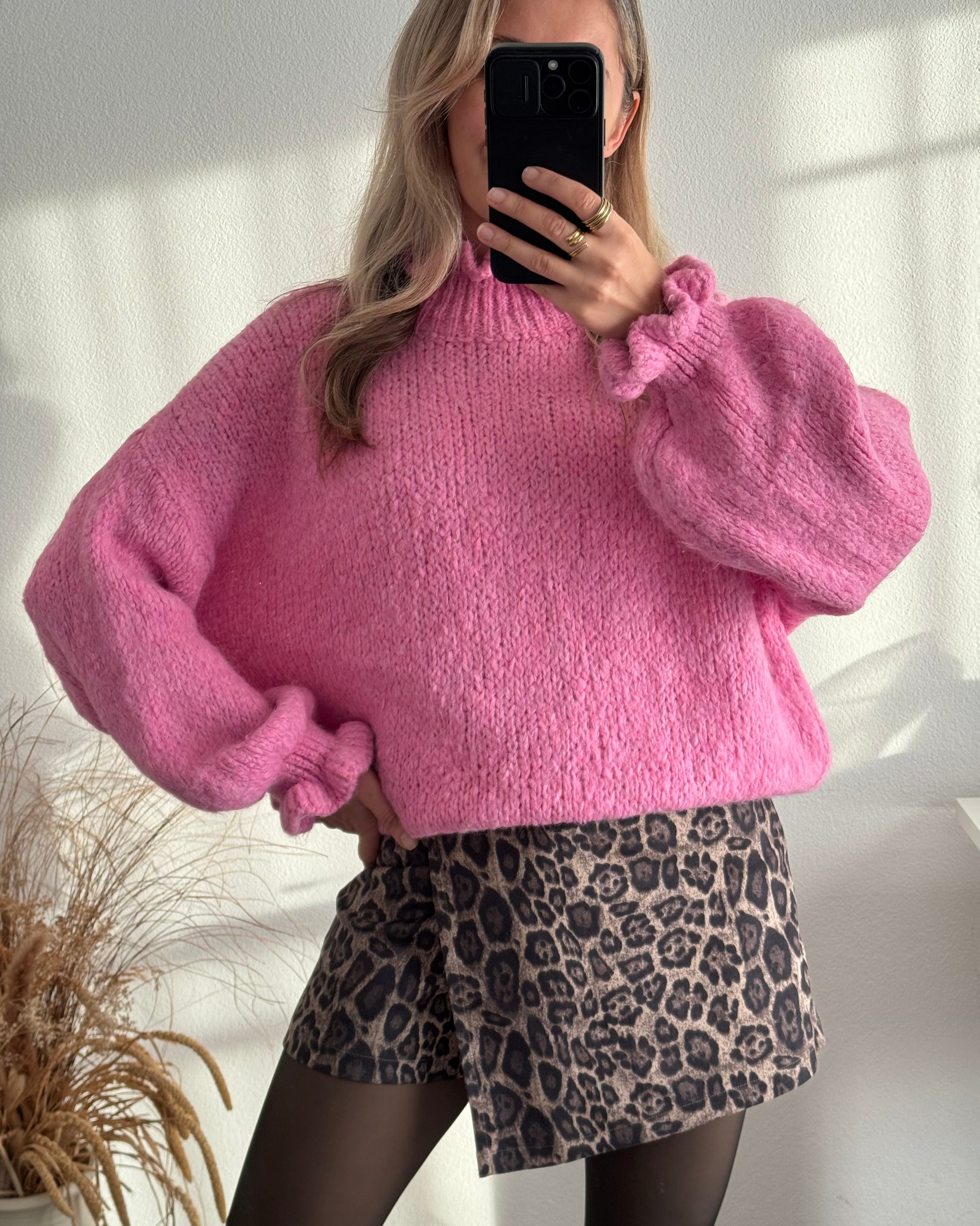 Kuschelweicher Pullover mit Rüschen Pink
