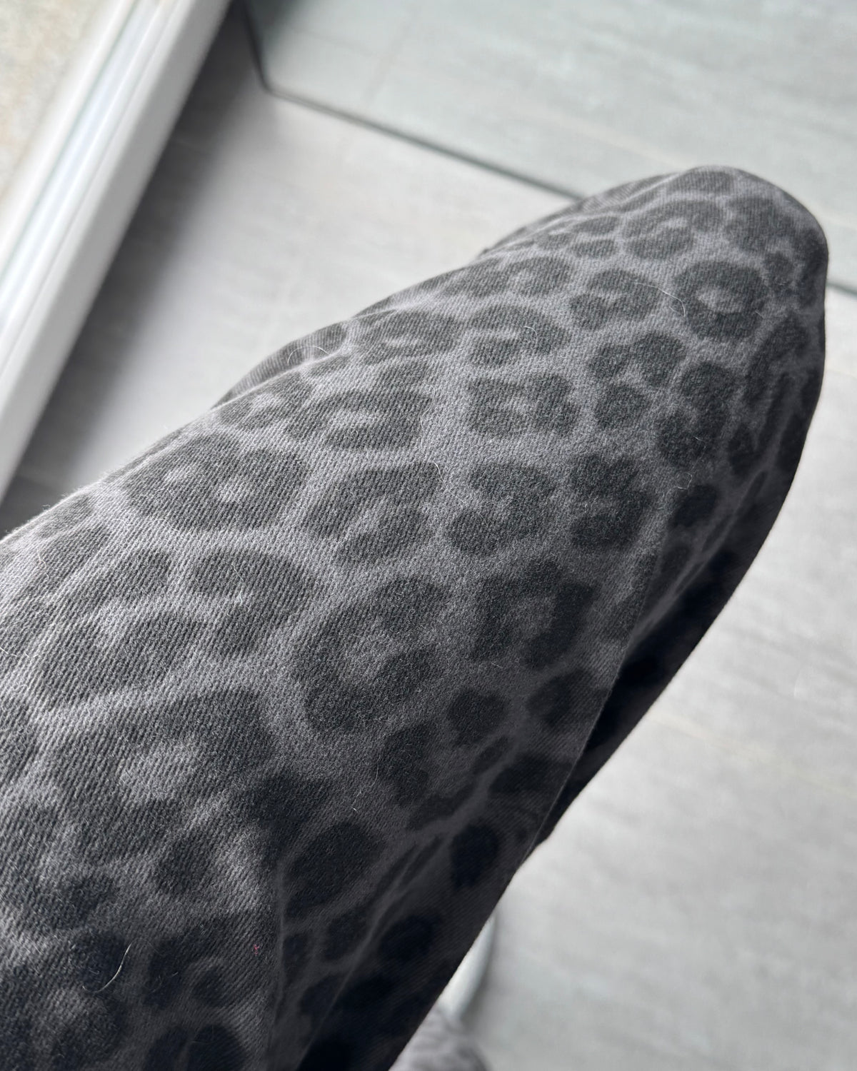 Stretch Ballon Jeans Leo Grau Schwarz