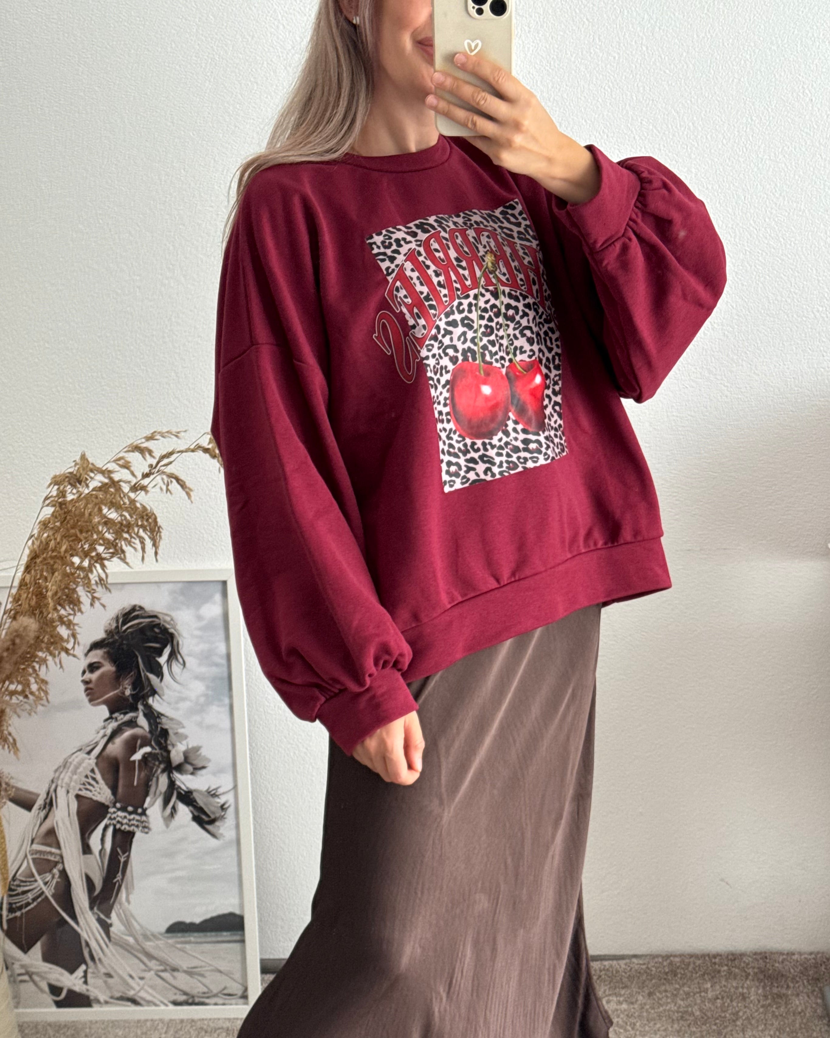Sweater Cherry