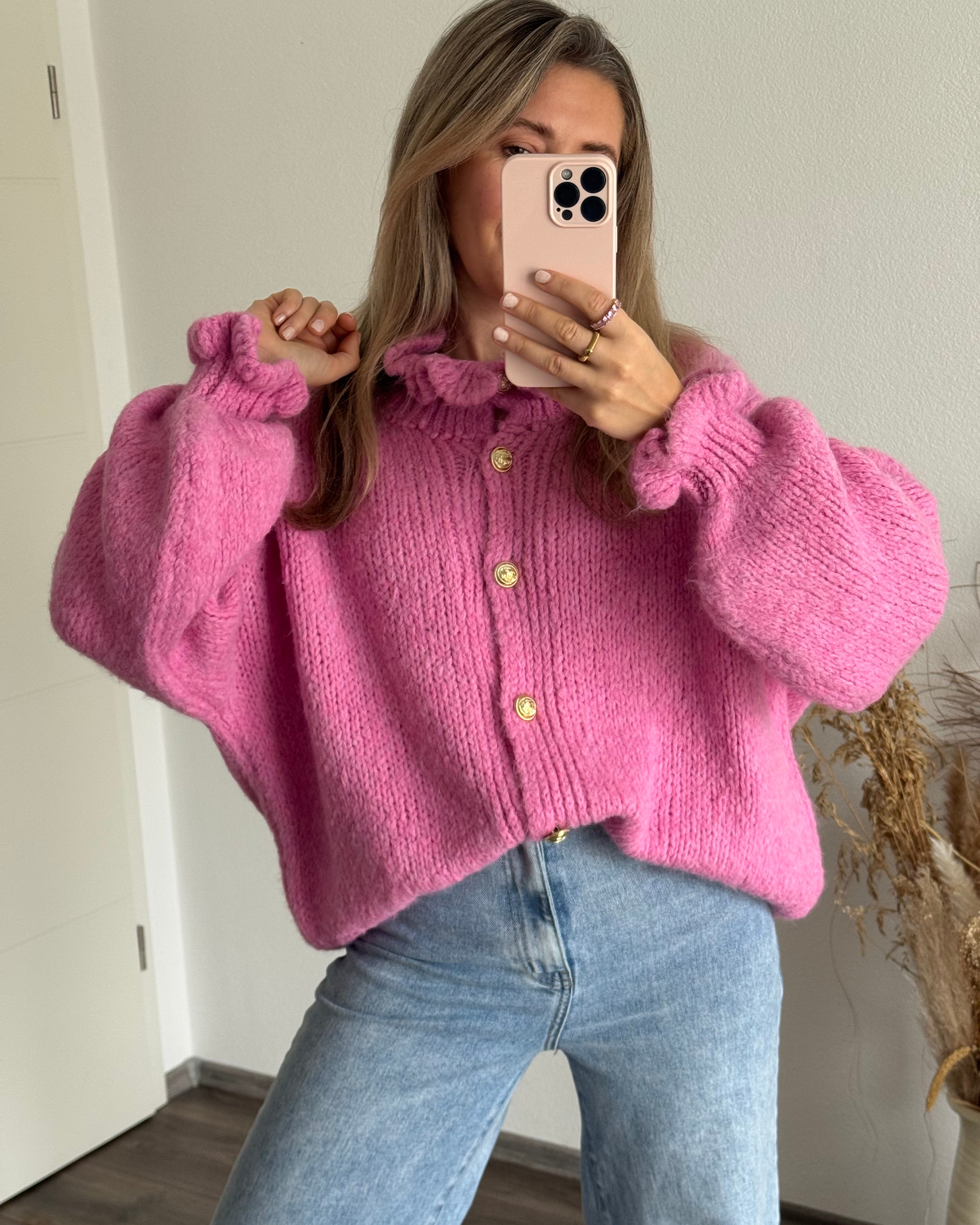 Kuschelweicher Rüschencardigan Pink