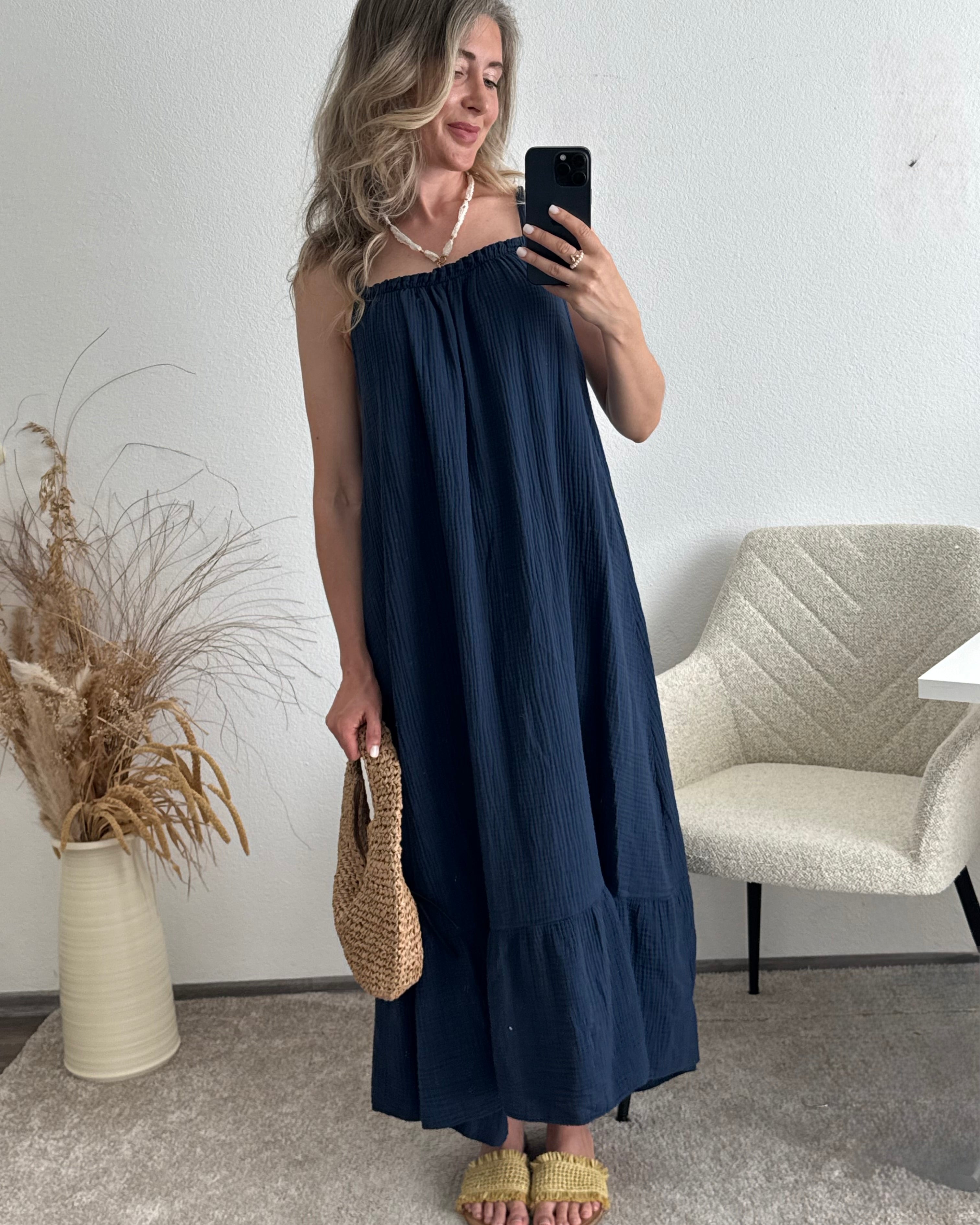 Langes Musselinkleid mit Volantsaum Kelly marineblau