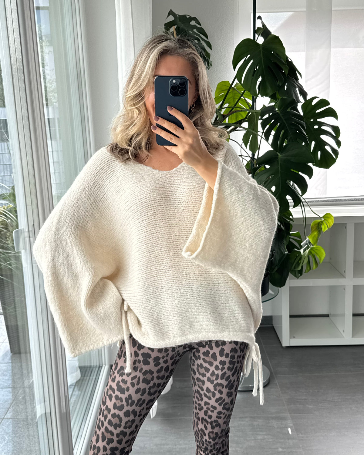 Strickpullover Cozy Tie Creme