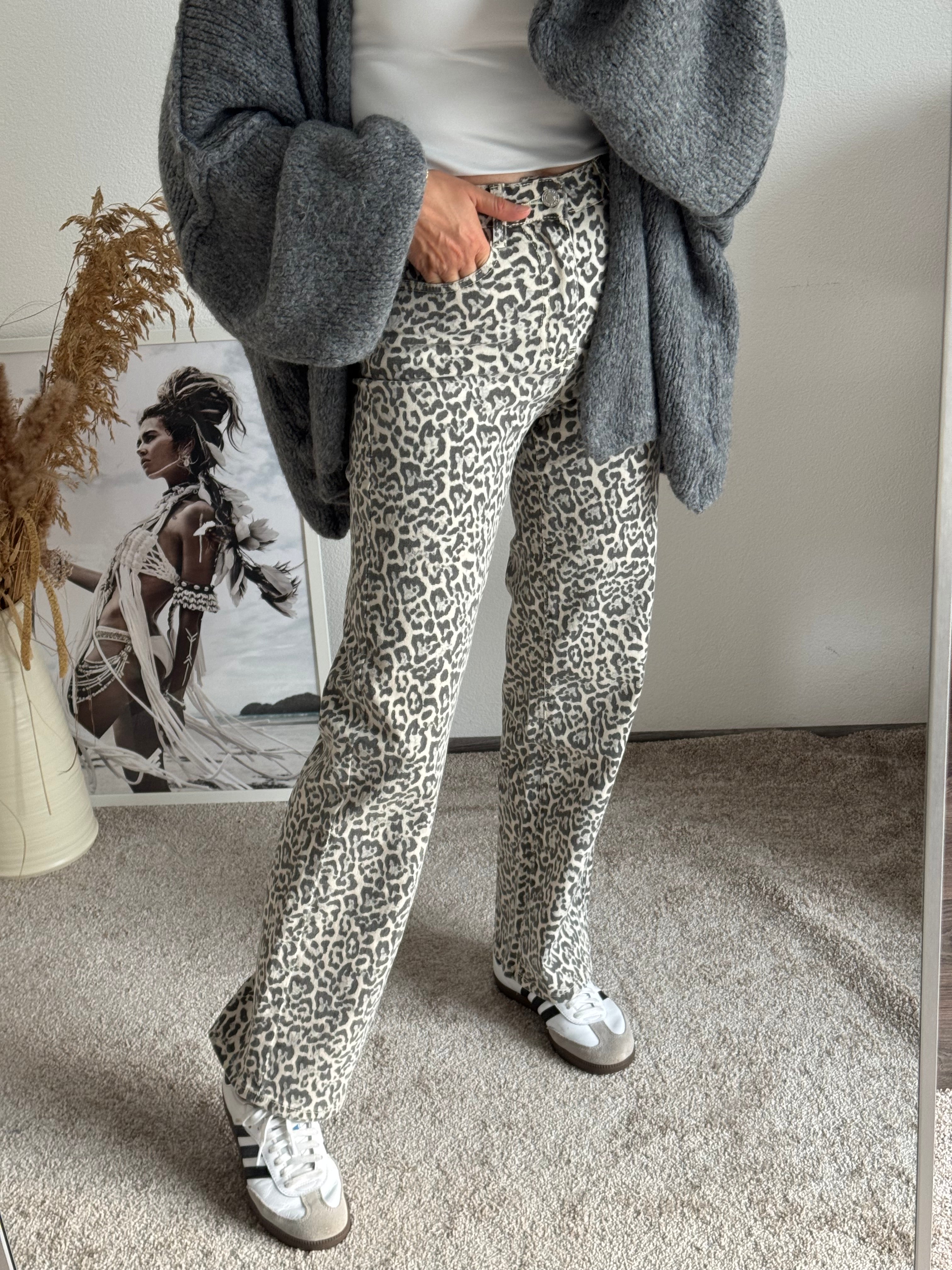 Leo Straight Stretch Jeans