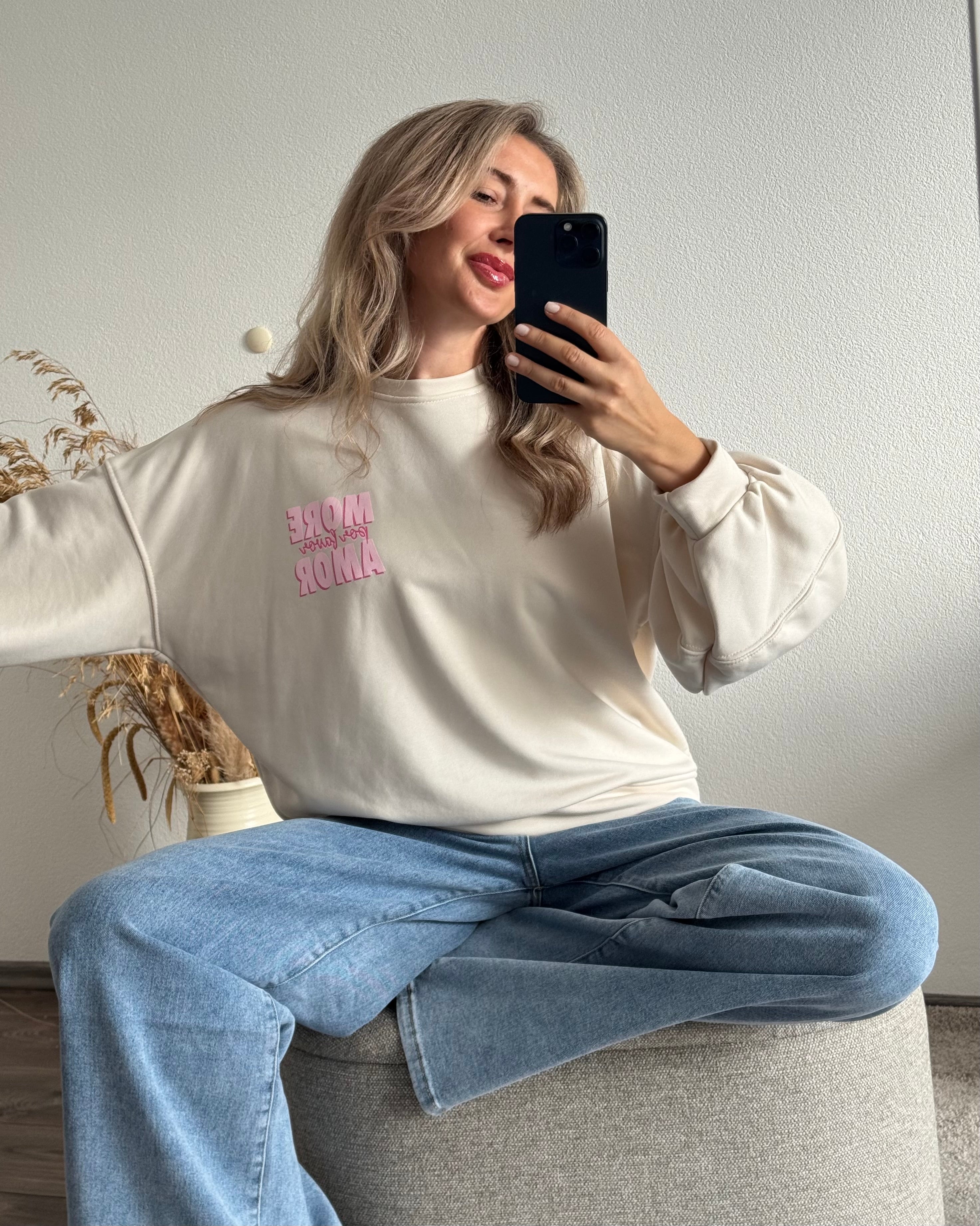 Sweater MORE AMORE POR FAVOR beige