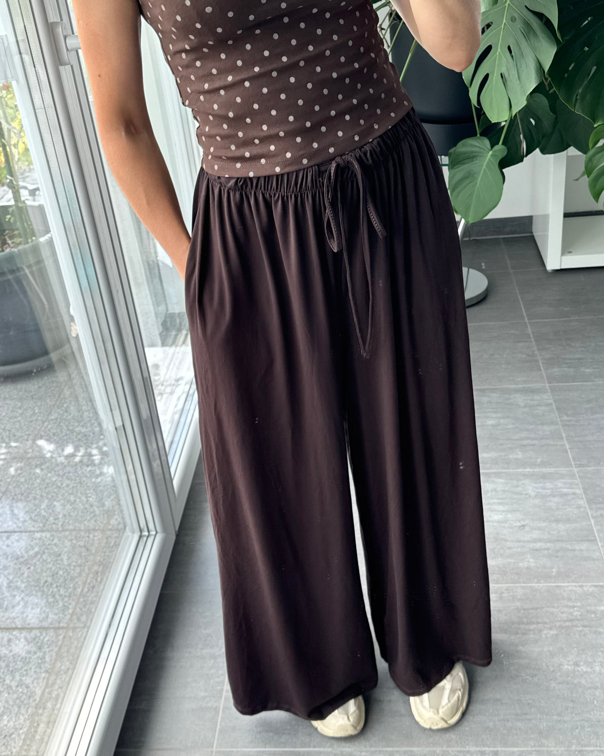 Basic Viskosehose braun