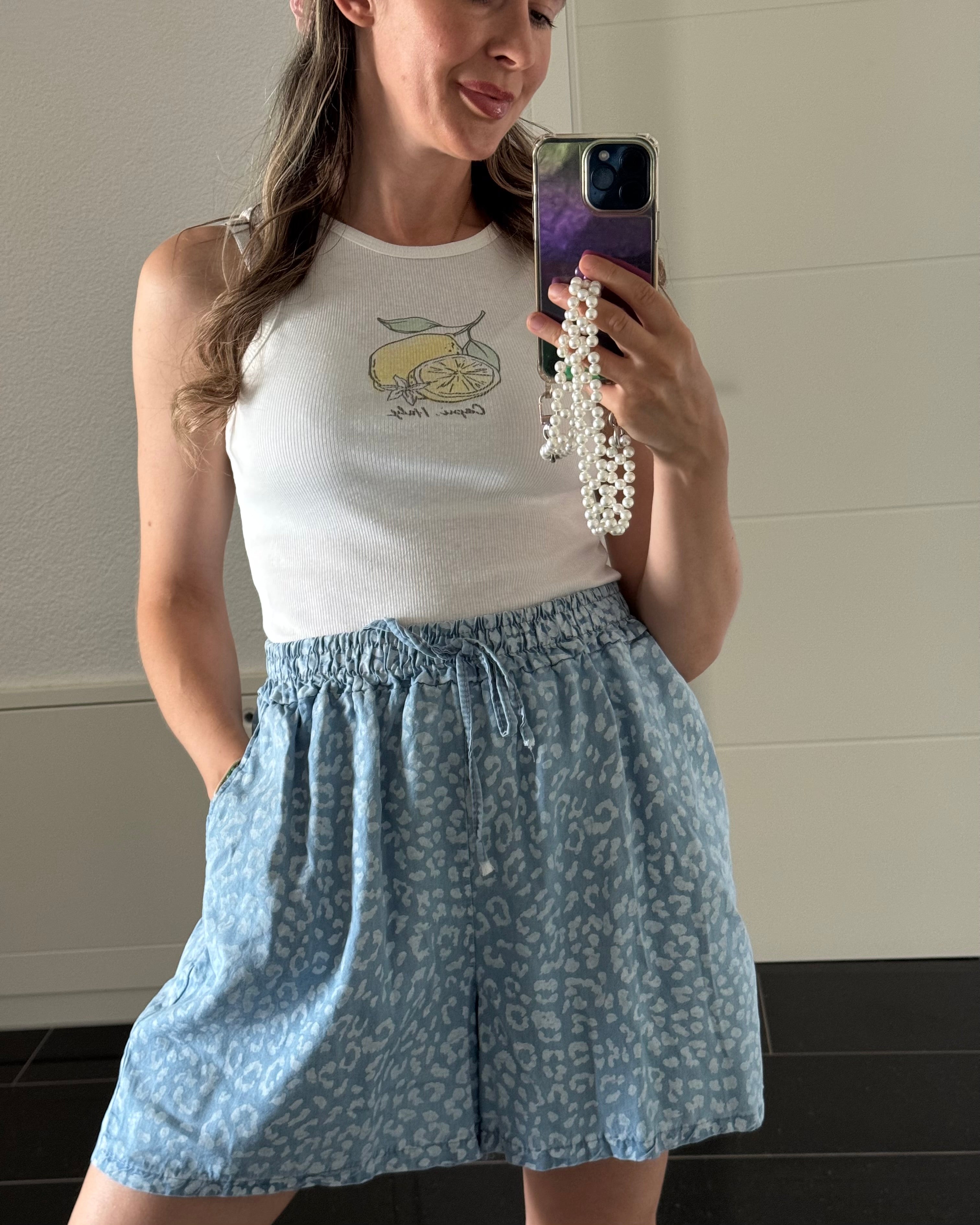 EINZELTEIL Shorts Denimlook mit Leoprint Hellblau VOM UMTAUSCH AUSGESCHLOSSEN