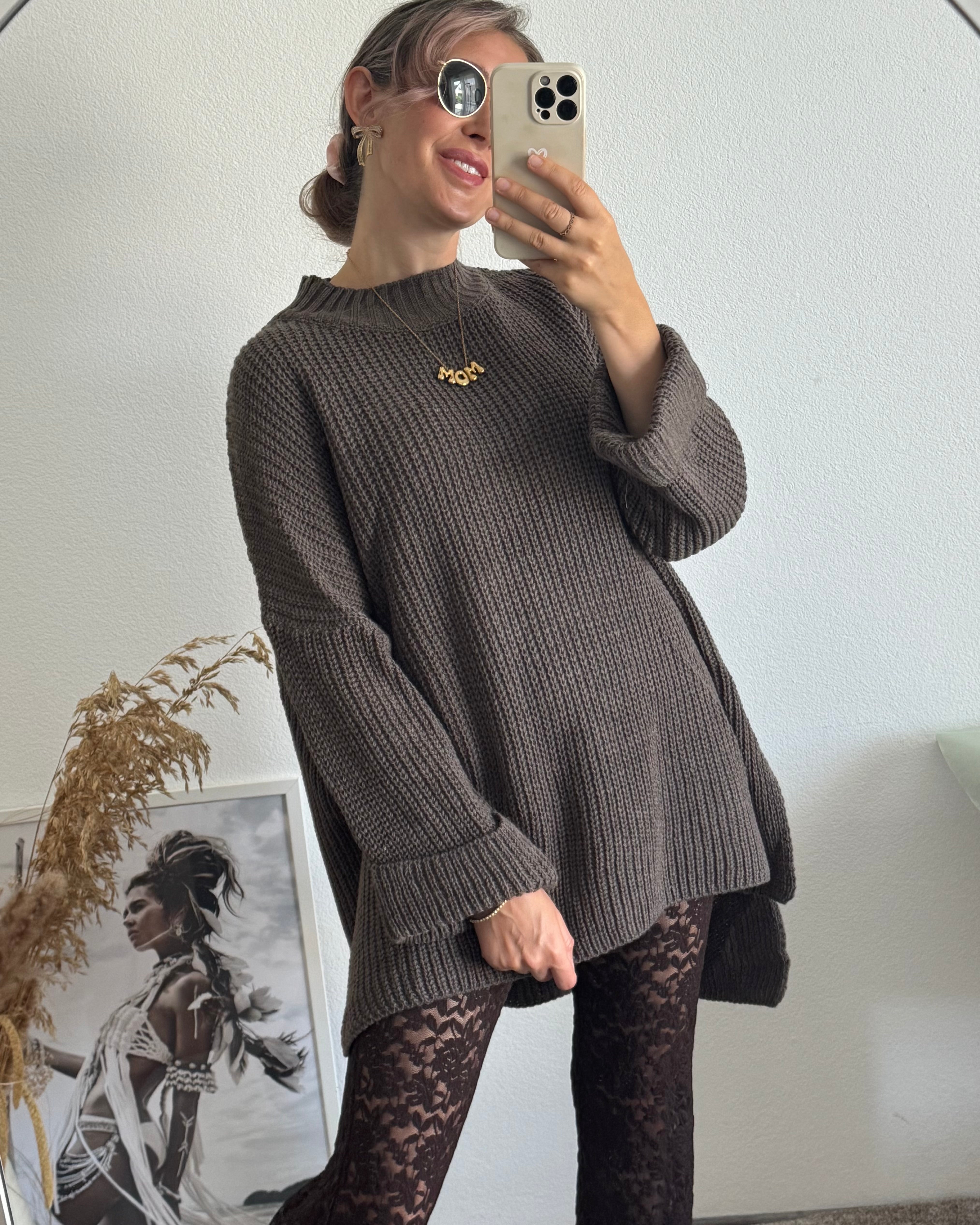 OVERSIZE PULLOVER MIT SCHLITZ