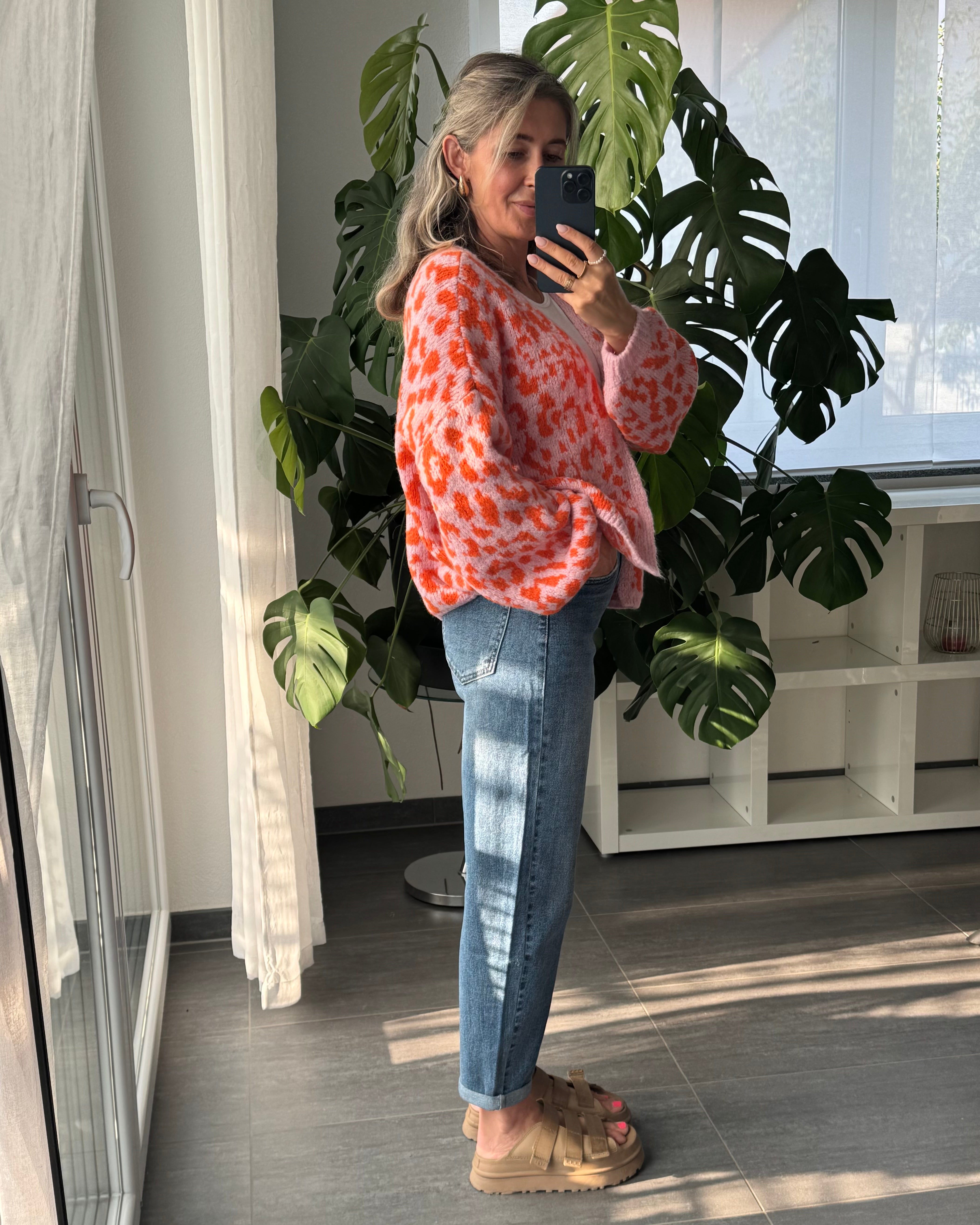 MOM JEANS Dunkelblau