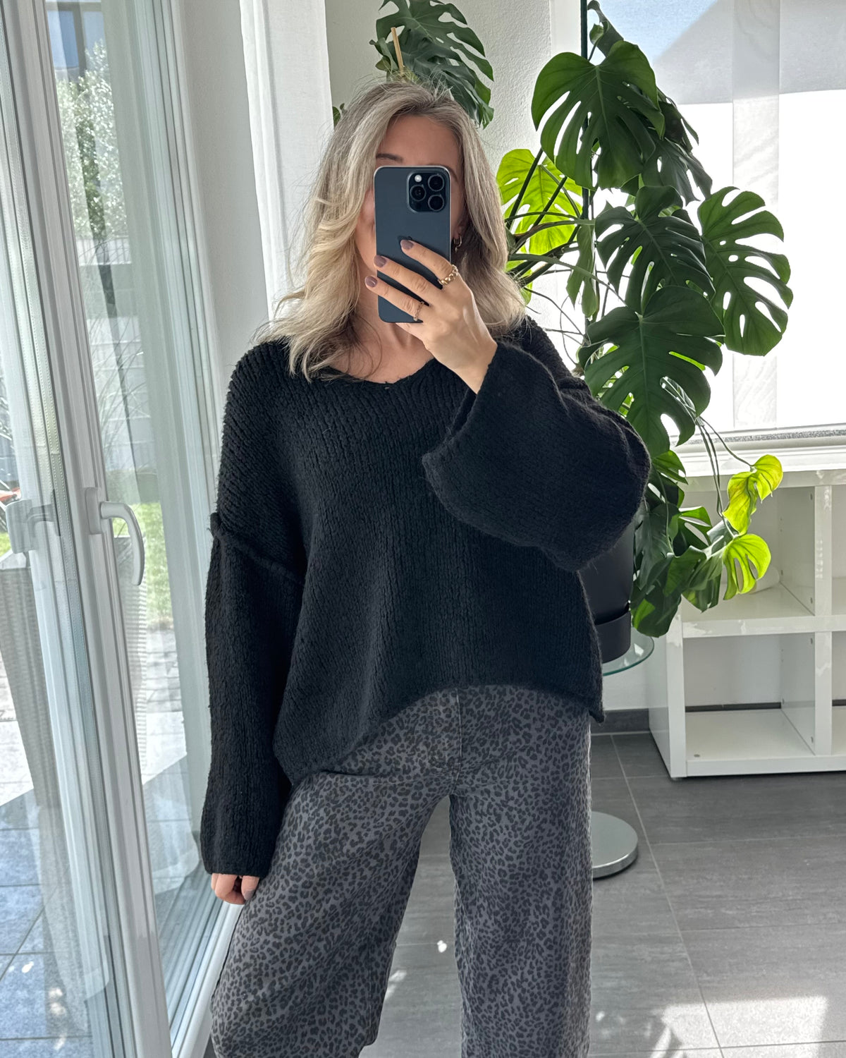 Strickpullover Fluffy schwarz