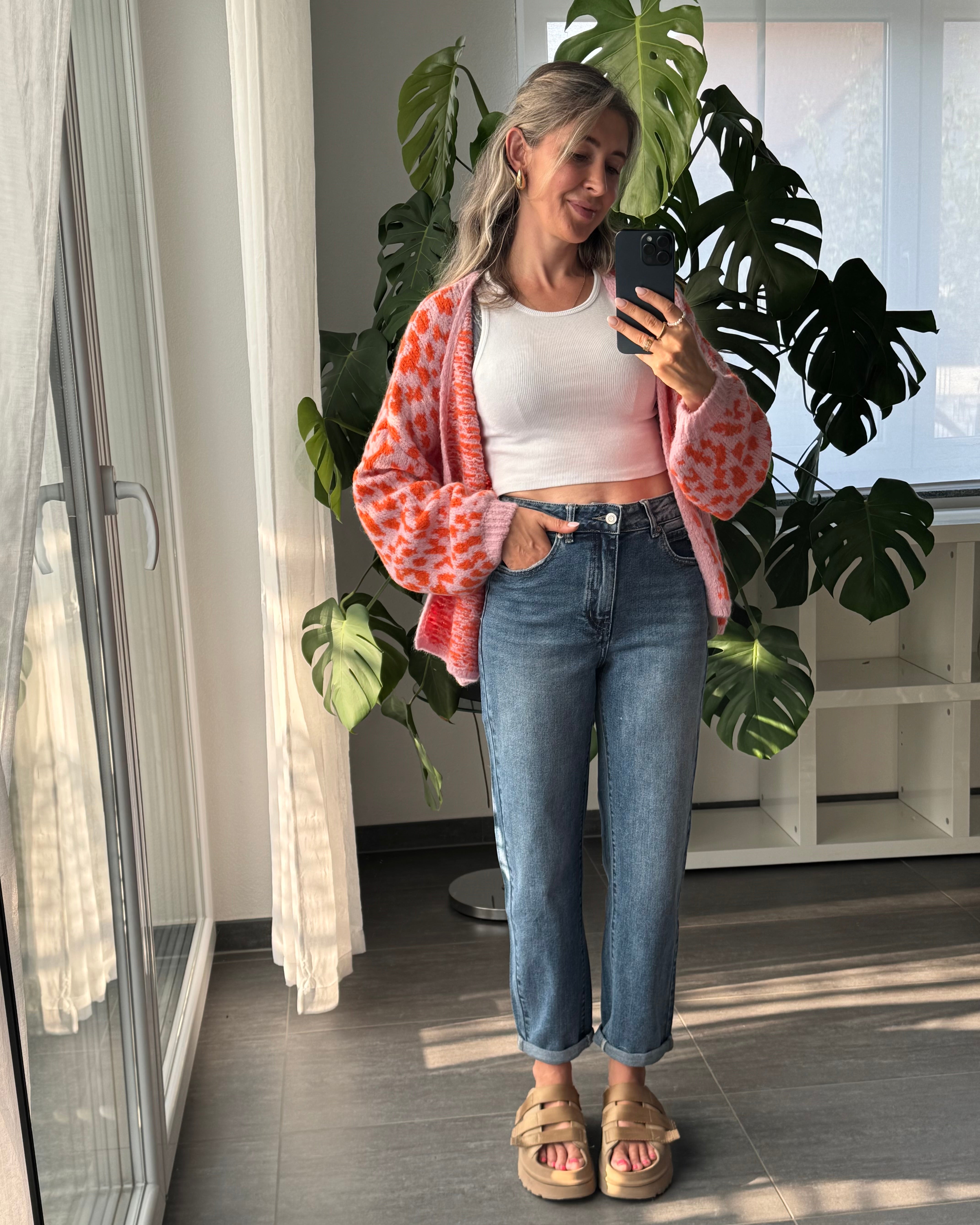 MOM JEANS Dunkelblau