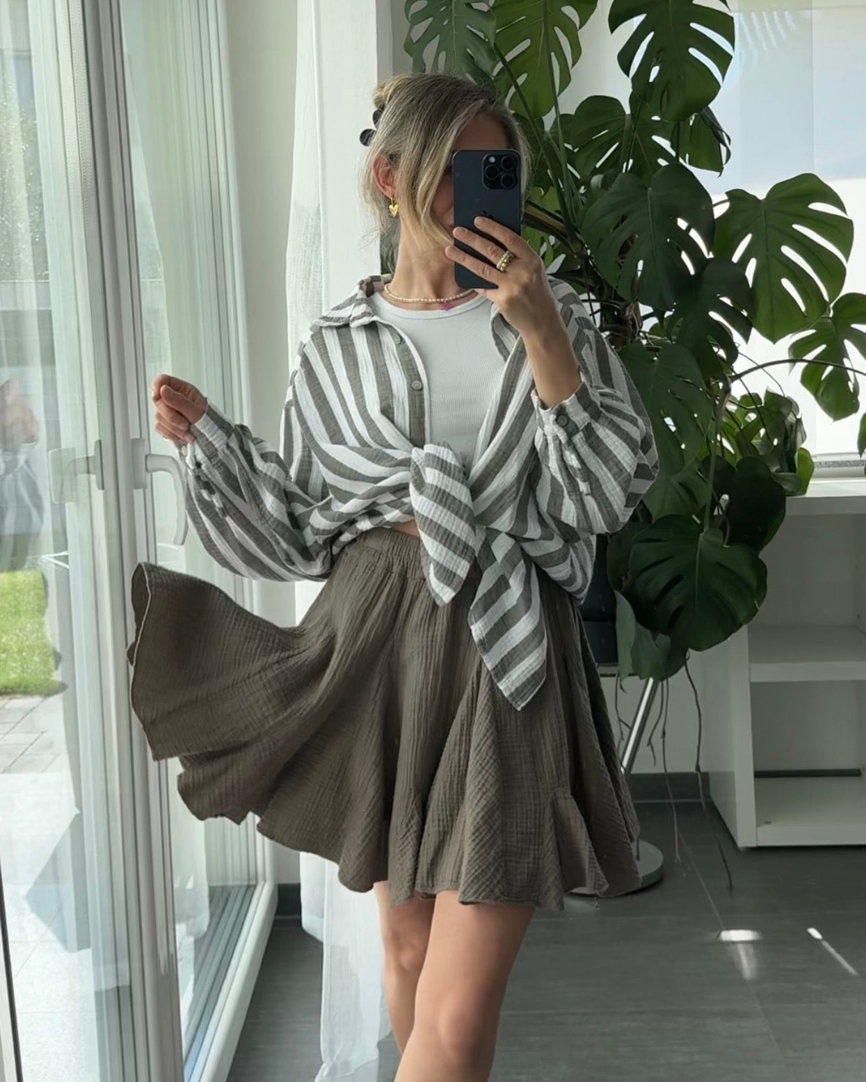 Volantrock aus Musselin Taupe