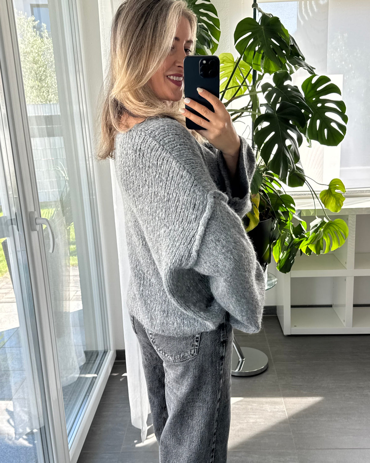 Strickpullover Fluffy grau
