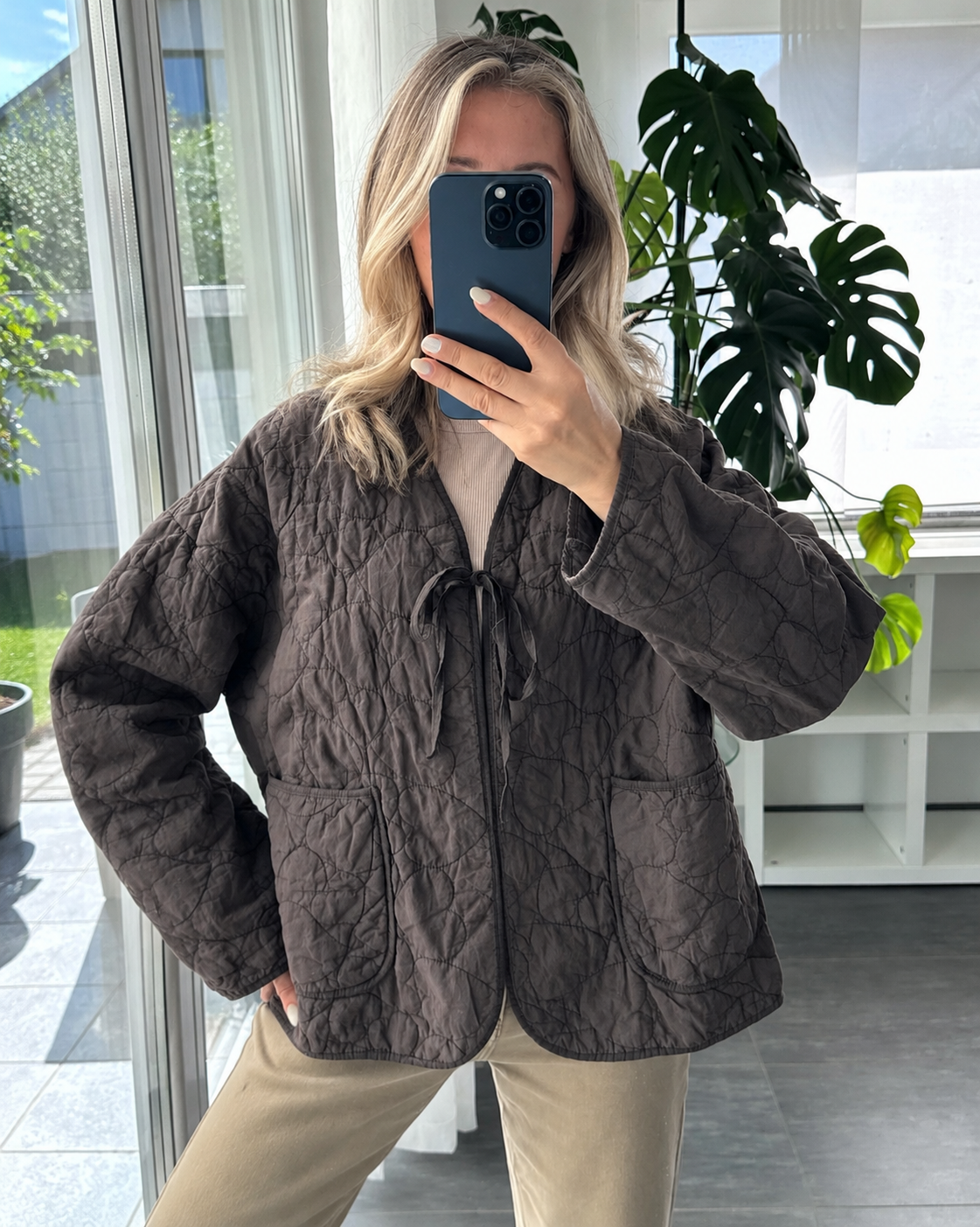 Steppjacke mit Schleife Espresso