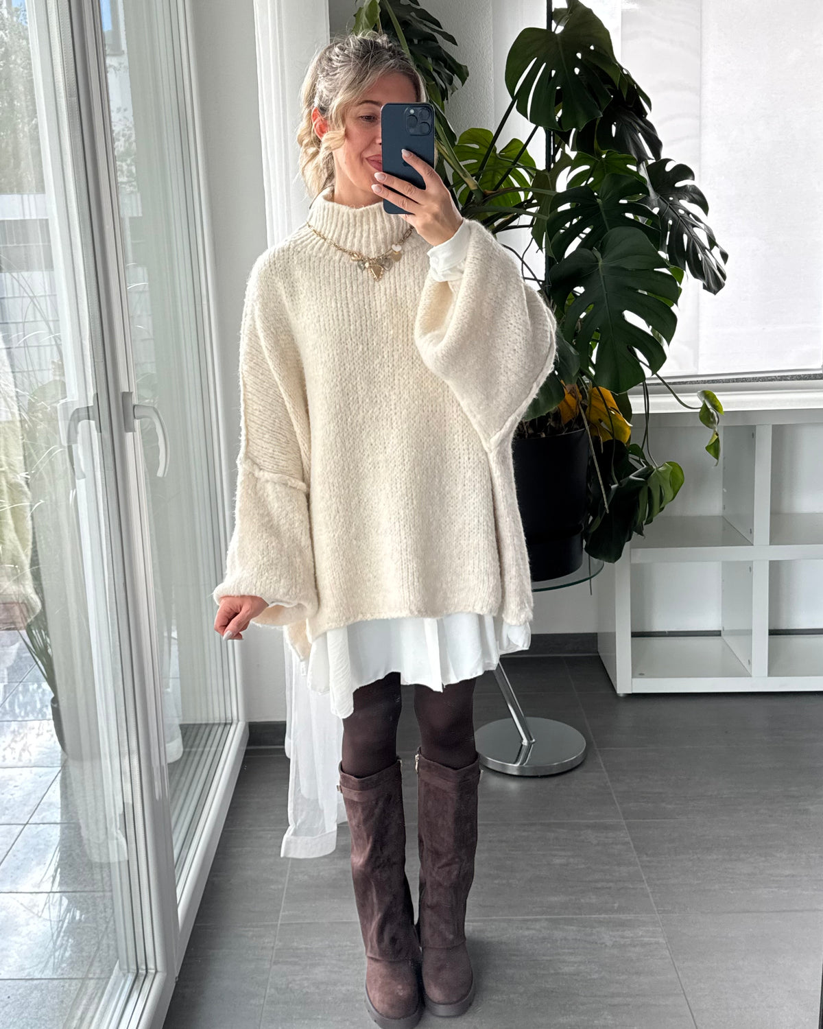 Flauschi Oversize Pulli Creme