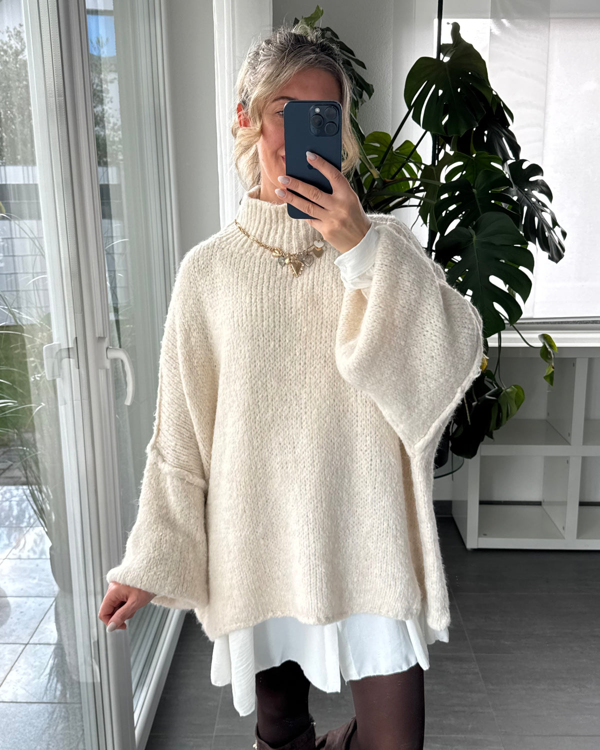 Flauschi Oversize Pulli Creme